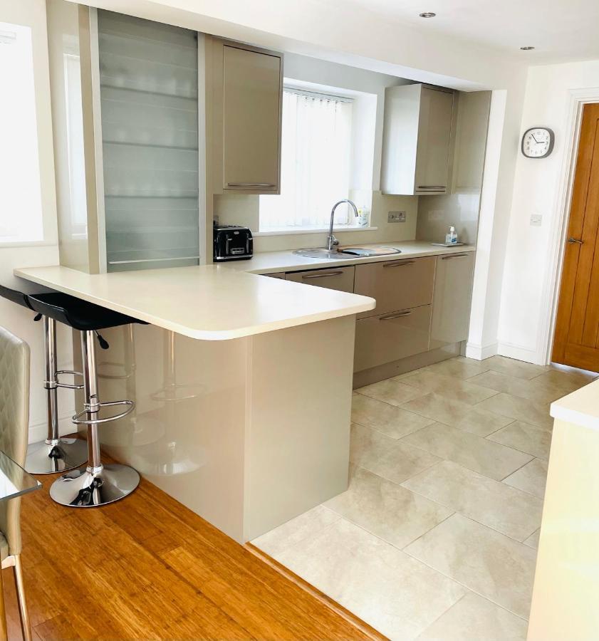 Sunny Corner, Padstow. Spacious 3 Bedrooms, 2.5 Bathrooms, Parking, Garden. מראה חיצוני תמונה