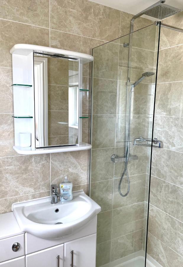 Sunny Corner, Padstow. Spacious 3 Bedrooms, 2.5 Bathrooms, Parking, Garden. מראה חיצוני תמונה